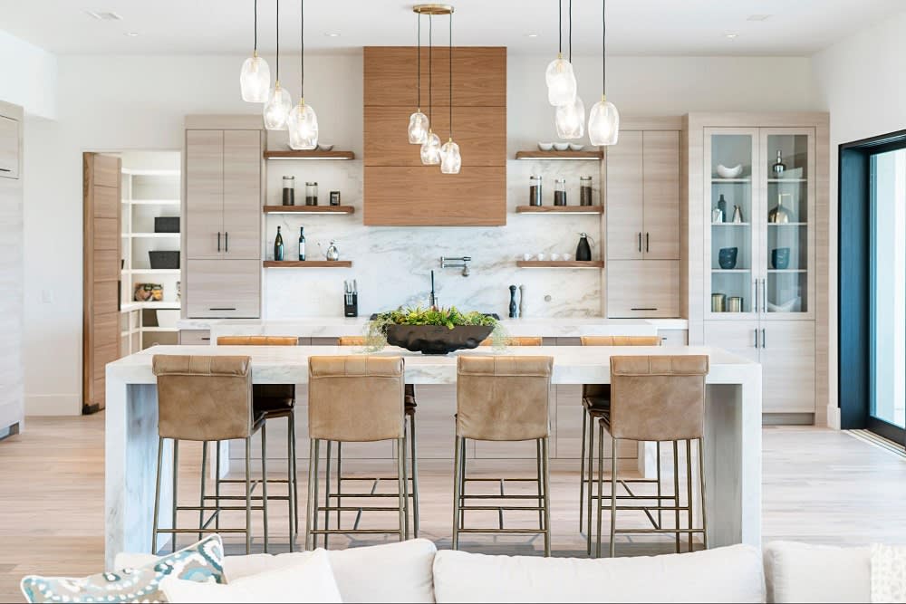 Highlight luxury kitchen